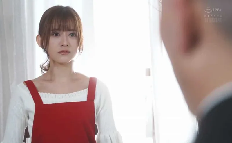 Người vợ bán thân xóa nợ cho ông xã suốt một năm mà chồng yêu không hề hay biết