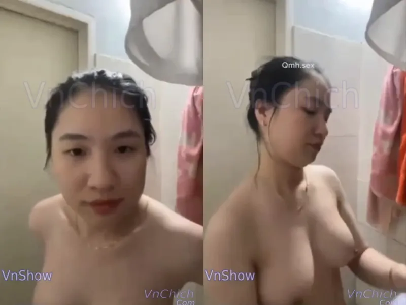 Gái vú đẹp, vừa call với em người yêu vừa tắm